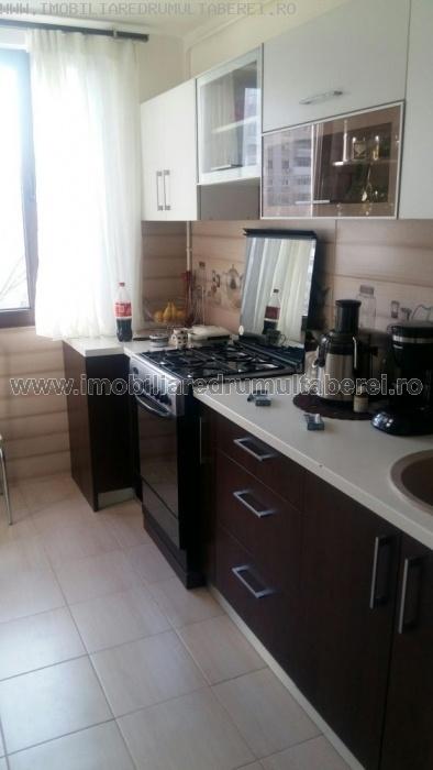 vanzare apartament 3 camere, Valea Ialomitei, cf 1, decomandat, etaj 4/4,       pret 65.000 EUR