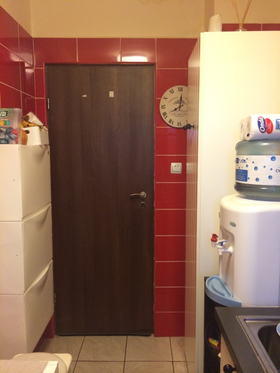 vanzare apartament 3 camere, Moghioros, cf 1, etaj 5/10, renovat recent,     pret 72.000 EUR