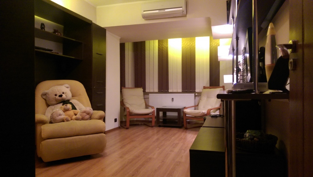 vanzare apartament 3 camere, Compozitorilor, cf 1, etaj 9/10, cu imbunatatiri,        pret 64.000 EUR