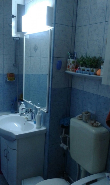 vanzare apartament 3 camere, Bucla, Materna, cf 1, etaj 1/10, cu imbunatatiri,      pret 68.000 EUR