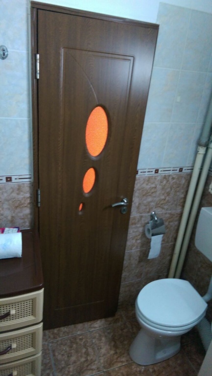 vanzare apartament 3 camere, 1 Mai, cf 1, etaj 9/10, cu imbunatatiri, 2 gr.sanitare,      pret 66.000 EUR