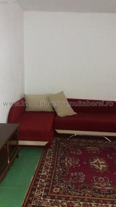 vanzare apartament 3 camere, Valea Argesului, cf 1, decomandat, parter inalt/4, boxa,      pret 60.000 EUR