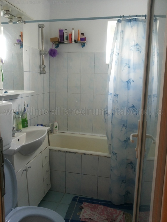 vanzare apartament 2 camere, Compozitorilor, cf 1, etaj 9/10, circular, cu imbunatatiri,       pret 49.000 EUR