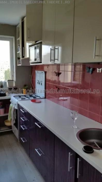 vanzare apartament 3 camere, Chilia Veche, Lovinescu, cf 1, etaj 10/10, circular, cu imbunatatiri,        pret 54.500 EUR
