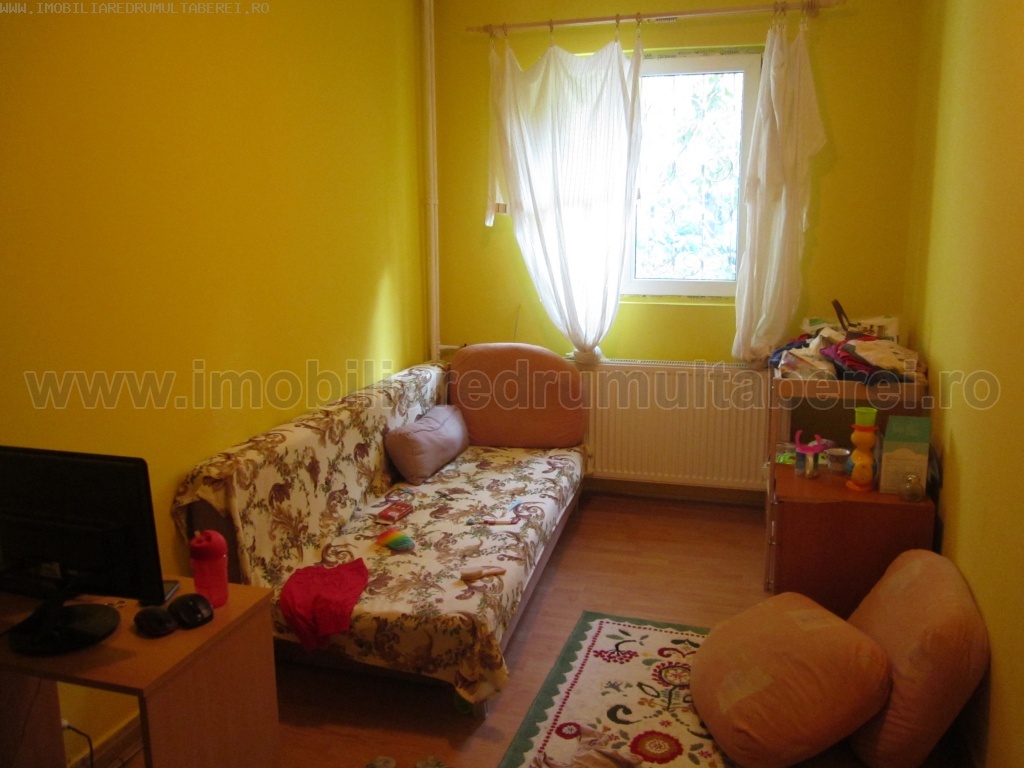 vanzare apartament 3 camere, Drumul Taberei 34, cf 1, parter/4, cu imbunatatiri,      pret 69.000 EUR