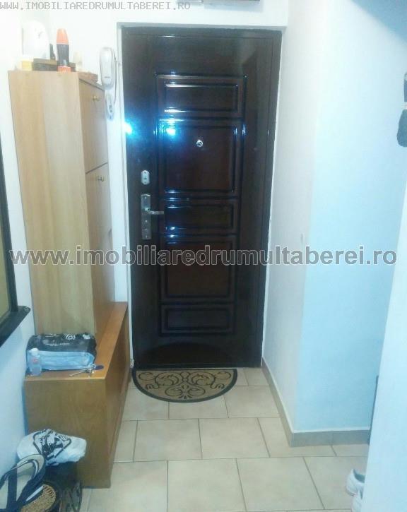 vanzare apartament 3 camere, Valea Ialomitei, cf 1, decomandat, etaj 6/10, 2 gr.sanitare,       pret 81.000 EUR