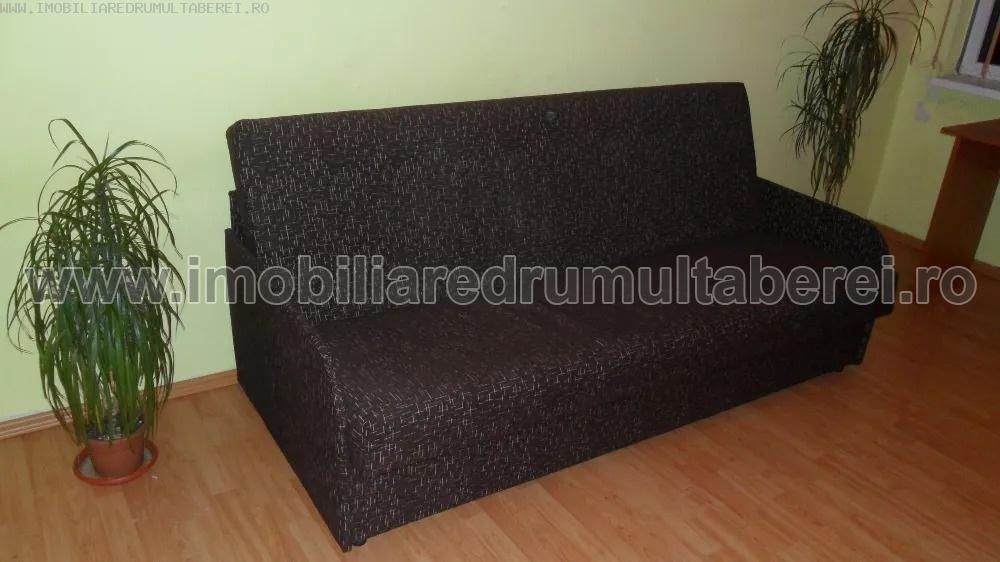 vanzare apartament 2 camere, Parc Moghioros, cf 1, etaj 6/10, cu imbunatatiri, mobilat si utilat,       pret 55.500 EUR