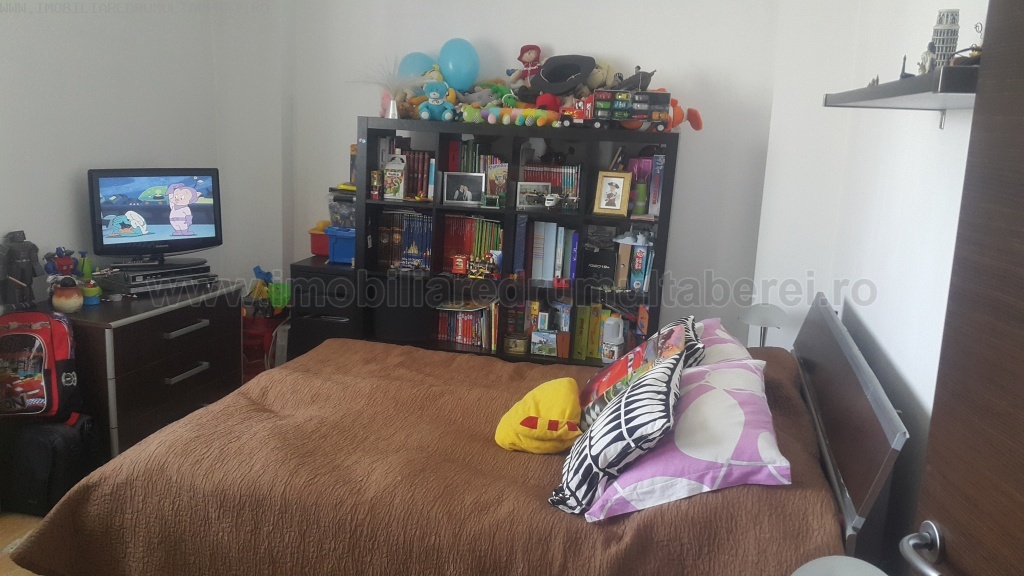 vanzare apartament 2 camere, Raul Doamnei, cf 1, etaj 9/10, renovat, mobilat si utilat,       pret 55.000 EUR