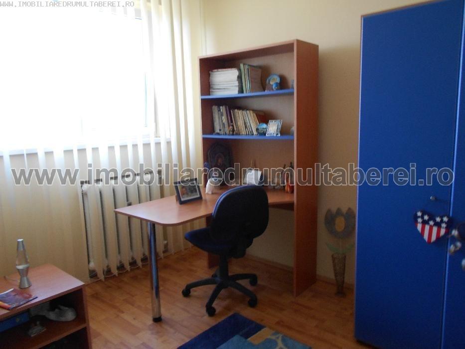 vanzare apartament 2 camere, Favorit, Sibiu, cf 1, etaj 9/10, circular, cu imbunatatiri,        pret 49.000 EUR