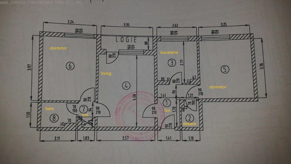 vanzare apartament 3 camere, Bucla, Parc Moghioros, cf 1, etaj 6/10, renovat,      pret 69.000 EUR