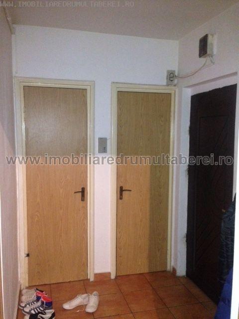 vanzare apartament 2 camere, Favorit, cf 1, etaj 10/10, cu imbunatatiri,       pret 47.000 EUR