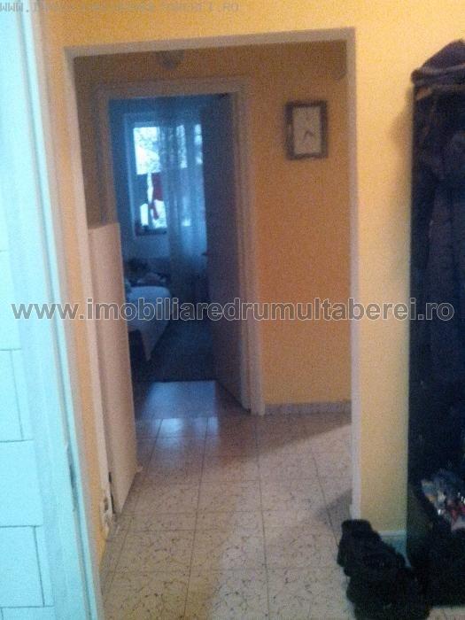 vanzare apartament 3 camere, Valea Ialomitei, cf 1, decomandat, etaj 5/10, cu imbunatatiri,       pret 60.000 EUR