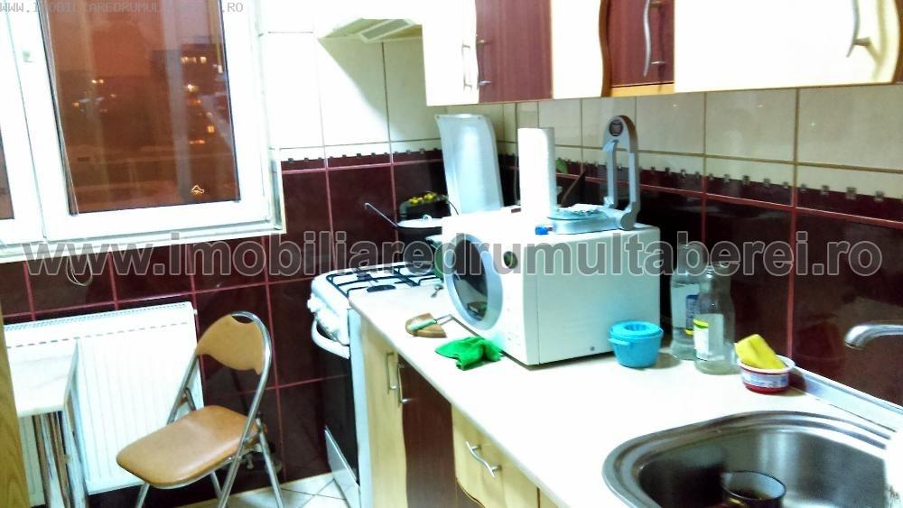 vanzare apartament 3 camere, Orizont, cf 1, etaj 4/4, semidecomandat, cu imbunatatiri,         pret 61.000 EUR
