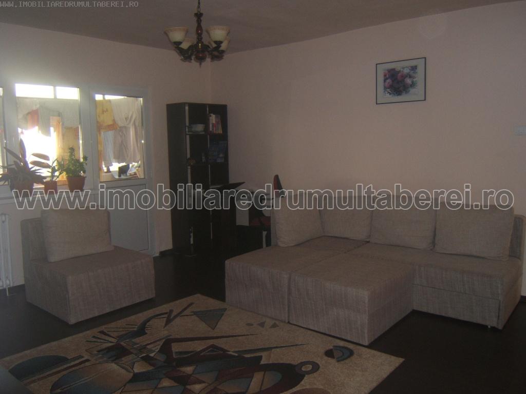 vanzare apartament 3 camere, Billa, cf 1, decomandat, etaj 8/10, renovat,      pret 69.000 EUR