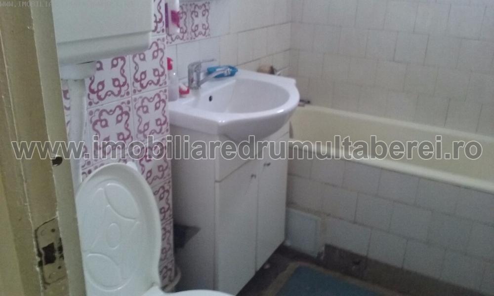 vanzare apartament 2 camere, Timisoara, Sandulesti, cf 1, etaj 6/10, semidecomandat,        pret 54.000 EUR
