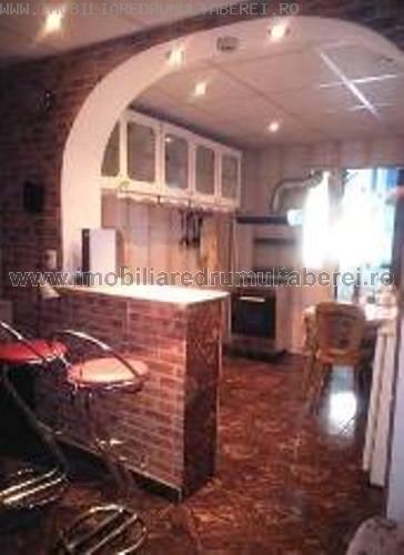 vanzare apartament 2 camere, 1 Mai, cf 1, parter/8, bloc 1980,      pret 55.000 EUR