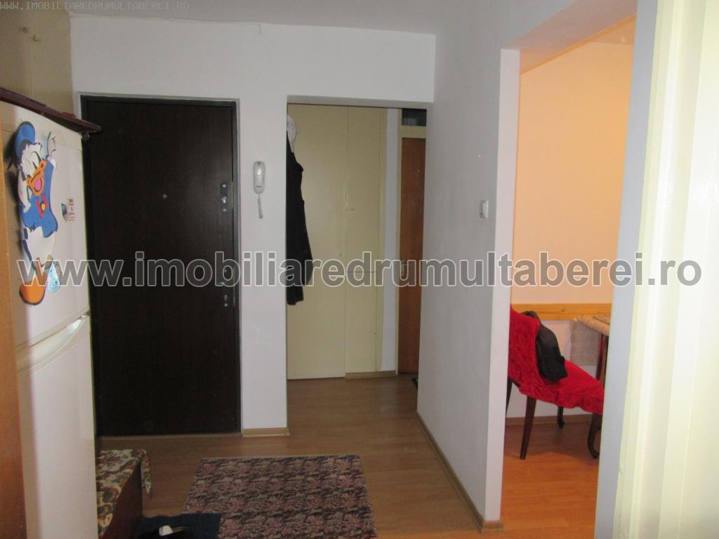 vanzare apartament 3 camere, 1 Mai, Ghencea, cf 1, etaj 4/8, bloc 1983,       pret 69.000 EUR
