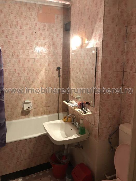 vanzare apartament 3 camere, Raul Doamnei, cf 1, decomandat, etaj 9/10,        pret 60.000 EUR