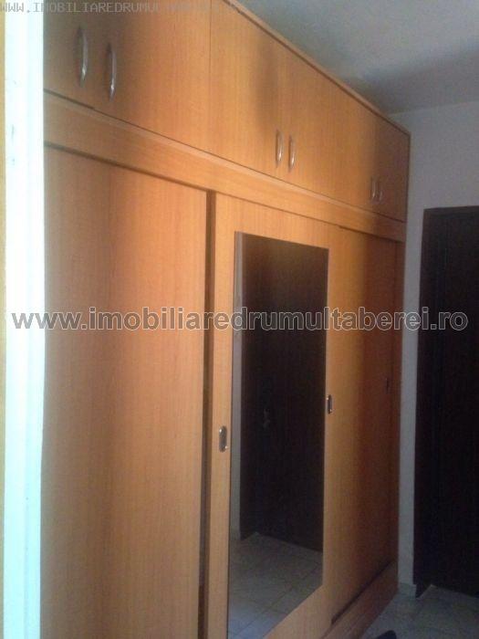 vanzare apartament 2 camere, 1 Mai, cf 1, etaj 10/10, cu imbunatatiri, bloc 1979,      pret 64.000 EUR