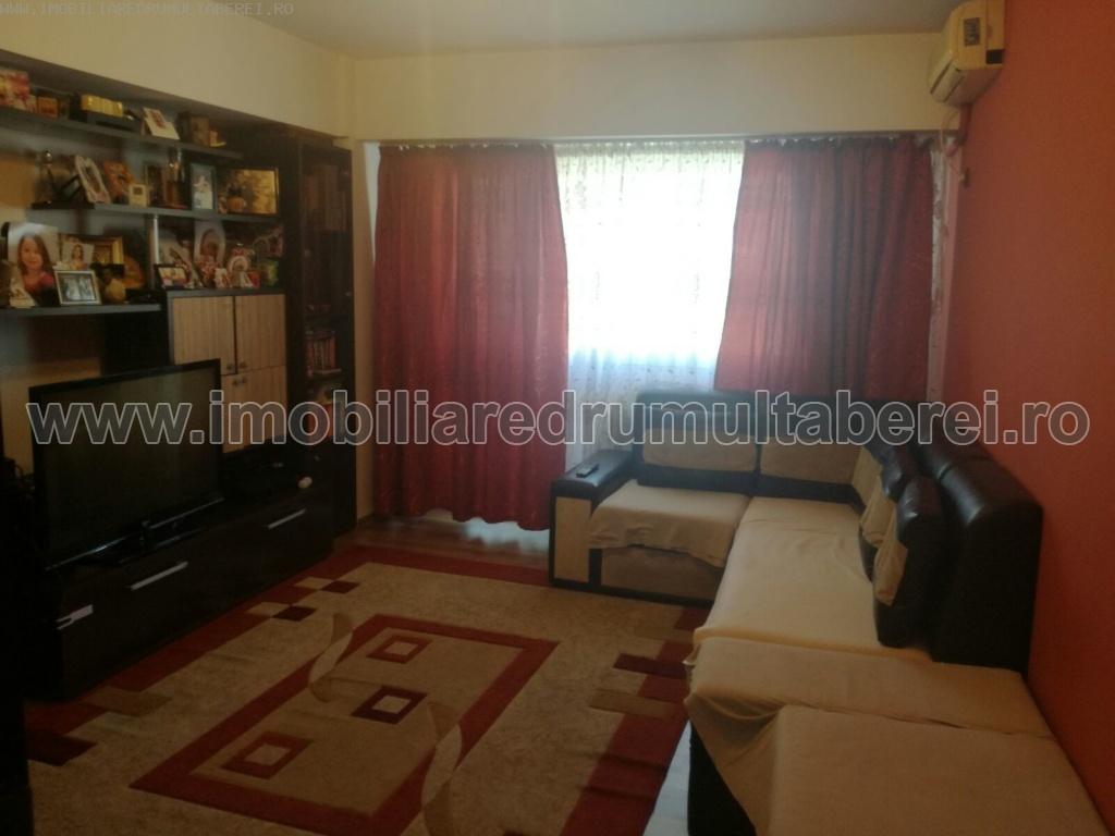 vanzare apartament 3 camere, Bucla, Valea Ialomitei, cf 1, decomandat, etaj 8/10, bloc 1979,         pret 68.000 EUR