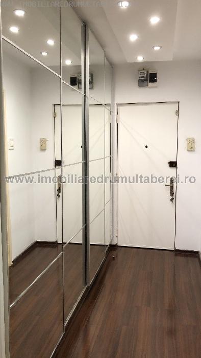 vanzare apartament 3 camere cu garaj, Bucla, cf 1, etaj 1/4, renovat,         pret 85.000 EUR