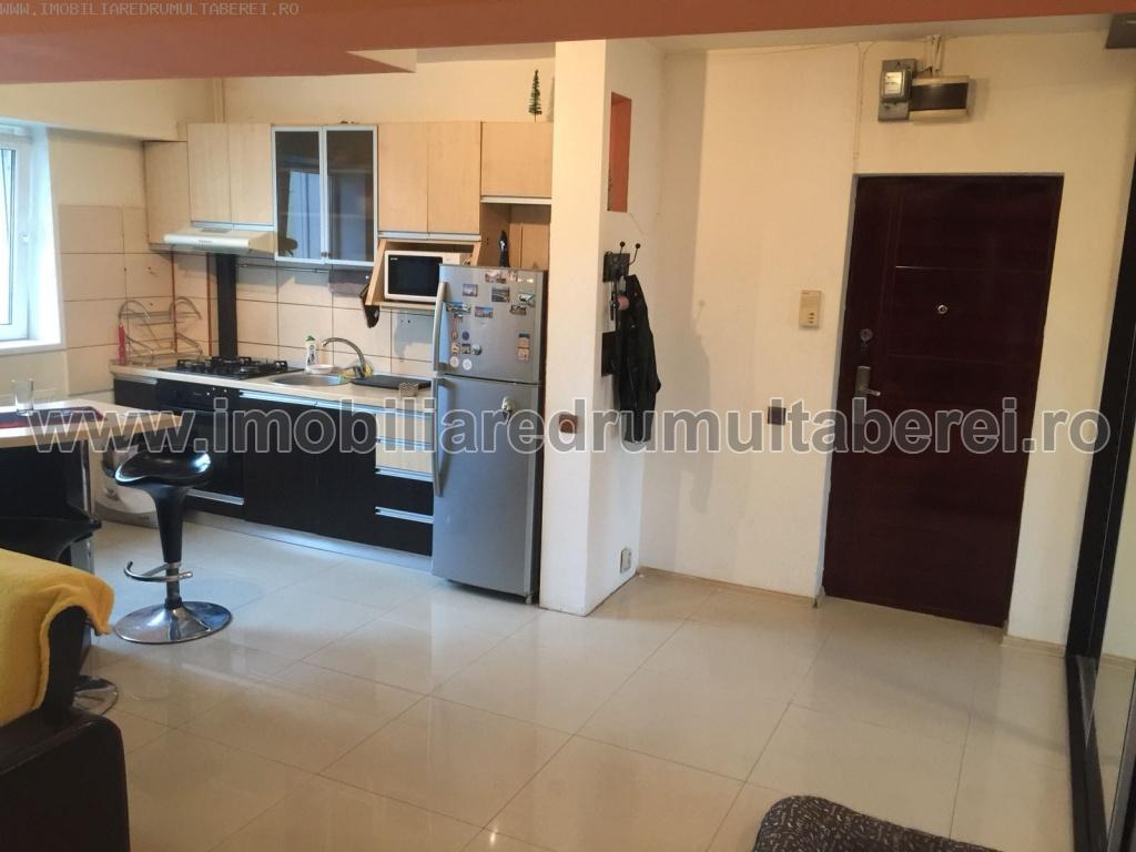 vanzare apartament 2 camere, Bucla, Parc Moghioros, cf 1, etaj 3/10, semidecomandat, renovat, mobilat,        pret 62.000 EUR
