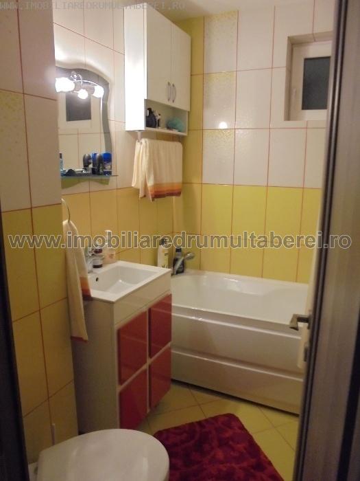 vanzare apartament 2 camere, Favorit, cf 1, etaj 9/10, circular, renovat, mobilat,         pret 65.000 EUR