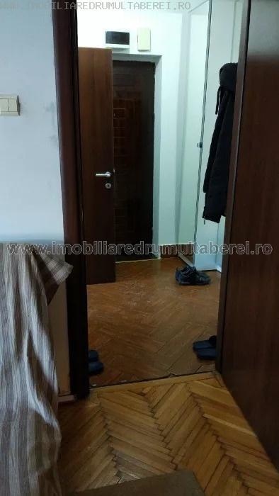 vanzare apartament 2 camere, Moghioros Parc, cf 1, etaj 5/9, semidecomandat, renovat,         pret 60.000 EUR