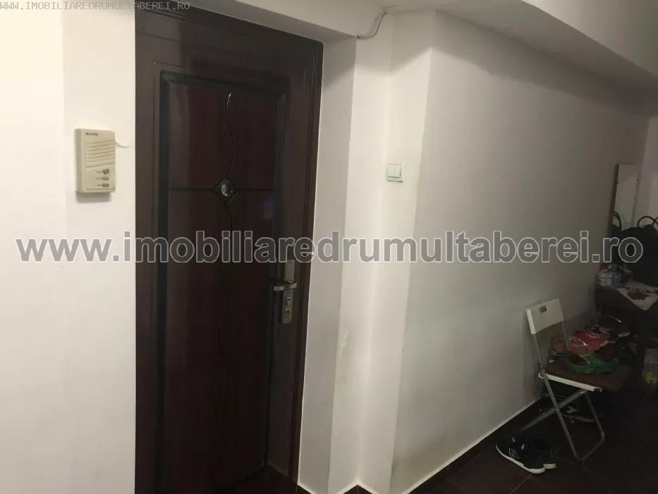 vanzare apartament 3 camere, Bucla, cf 1, decomandat, etaj 6/10, cu imbunatatiri,        pret 69.000 EUR