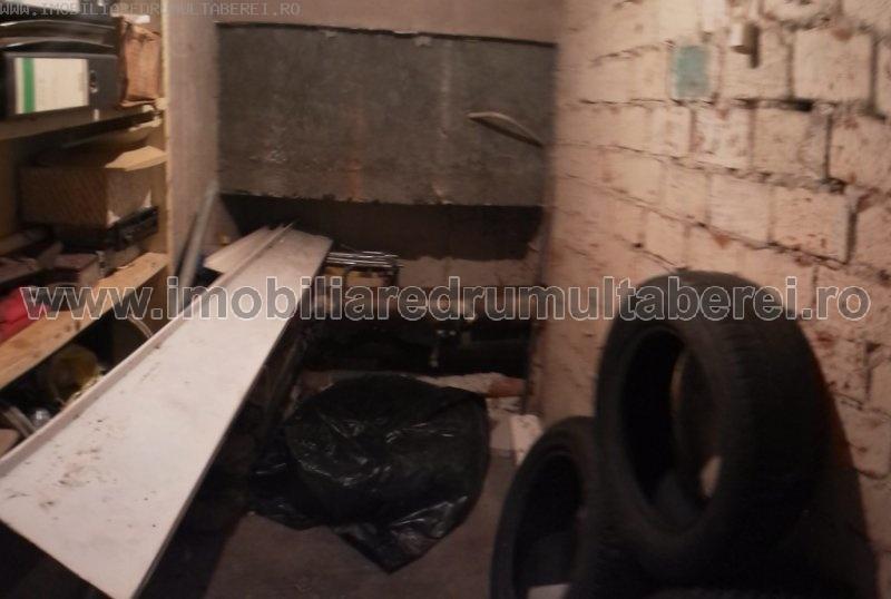 vanzare apartament 3 camere, Valea Argesului, cf 1, parter inalt/4, semidecomandat, liber,         pret 61.000 EUR