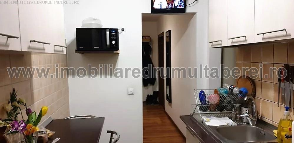 vanzare apartament 2 camere, Chilia Veche, Lovinescu, cf 1, etaj 5/10, circular, renovat, mobilat si utilat,           pret 60.000 EUR