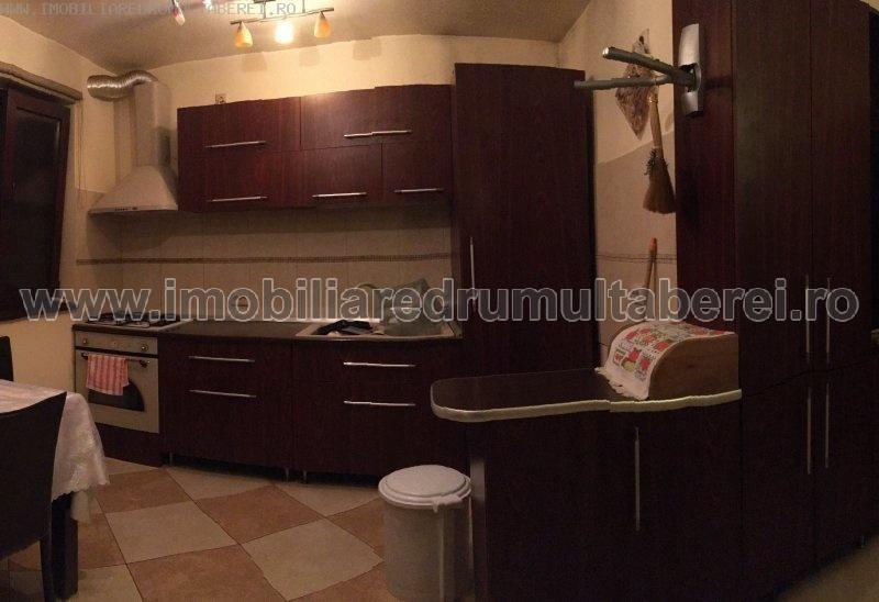 vanzare apartament 3 camere, Raul Doamnei, cf 1, decomandat, etaj 6/10, renovat, mobilat,        pret 74.000 EUR