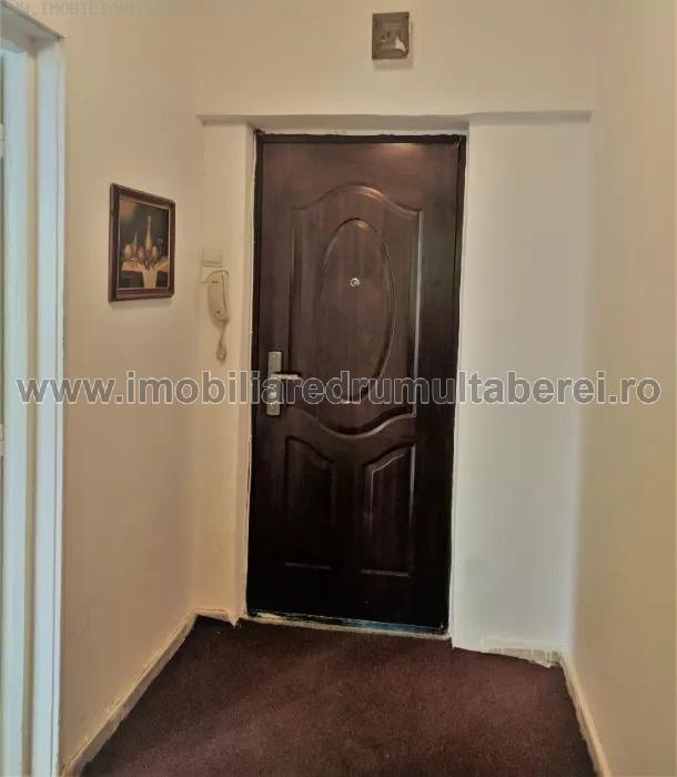 vanzare apartament 2 camere, Compozitorilor, cf 1, etaj 5/8, semidecomandat, liber,         pret 53.000 EUR