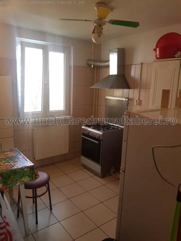 vanzare apartament 2 camere, Raul Doamnei, cf 1, decomandat, etaj 3/4, bloc reabilitat,        pre 59.500 EUR
