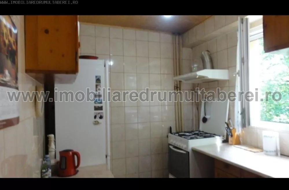 vanzare apartament 2 camere, Favorit, cf 1, decomandat, etaj 3/4, balcon,       pret 60.000 EUR