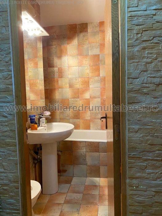 vanzare apartament 3 camere, Tricodava, Carrefour Market, cf 1, decomandat, parter/10, renovat,        pret 95.000 EUR