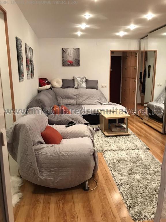 vanzare apartament 3 camere, Favorit, cf 1, etaj 4/10, circular,         pret 82.000 EUR