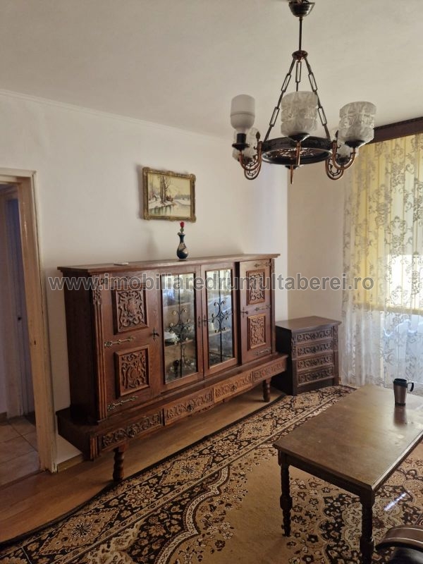 vanzare apartament 2 camere, Parc Drumul Taberei, Metrou Raul Doamnei, cf 1, etaj 4/10, circular,        pret 88.000 EUR