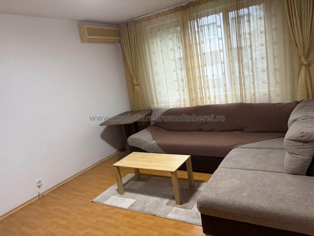 vanzare apartament 3 camere, Parc Drumul Taberei, Bucla, cf 1, etaj 2/4, semidecomandat, bloc reabilitat,           pret 90.000 EUR