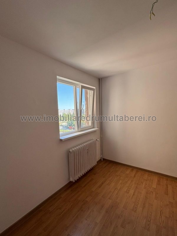 vanzare apartament 2 camere, Parc Drumul Taberei, Metrou, cf 1, etaj 7/10, circular, bucatarie spatioasa,        pret 100.000 EUR