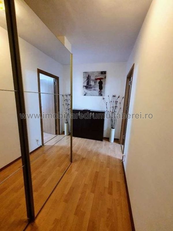vanzare apartament 2 camere, Parc Drumul Taberei, cf 1, etaj 5/10, circular, bloc reabilitat,         pret 115.000 EUR