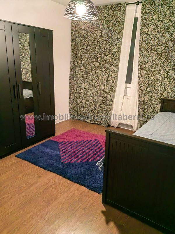 vanzare apartament 2 camere, Romancierilor, Metrou, cf 1, decomandat, etaj 4/4, mobilat,               pret 85.000 EUR
