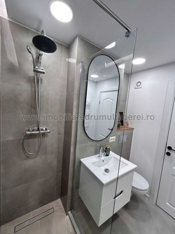 vanzare apartament 2 camere, Parc Drumul Taberei, Metrou, Piata, cf 1, decomandat, etaj 6/10, mobilat, liber,            pret 154.000 EUR