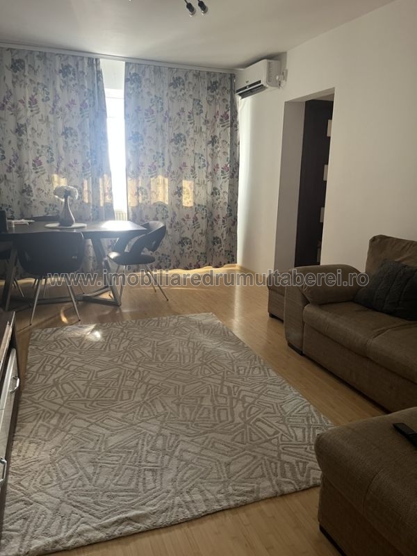 vanzare apartament 3 camere, Favorit, Metrou, cf 1, etaj 9/10, circular, mobilat,         pret 127.000 EUR