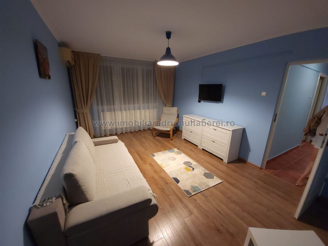 vanzare apartament 2 camere, Valea Ialomitei, Metrou, cf 1, decomandat, etaj 2/4, bloc reabilitat,        pret 119.000 EUR